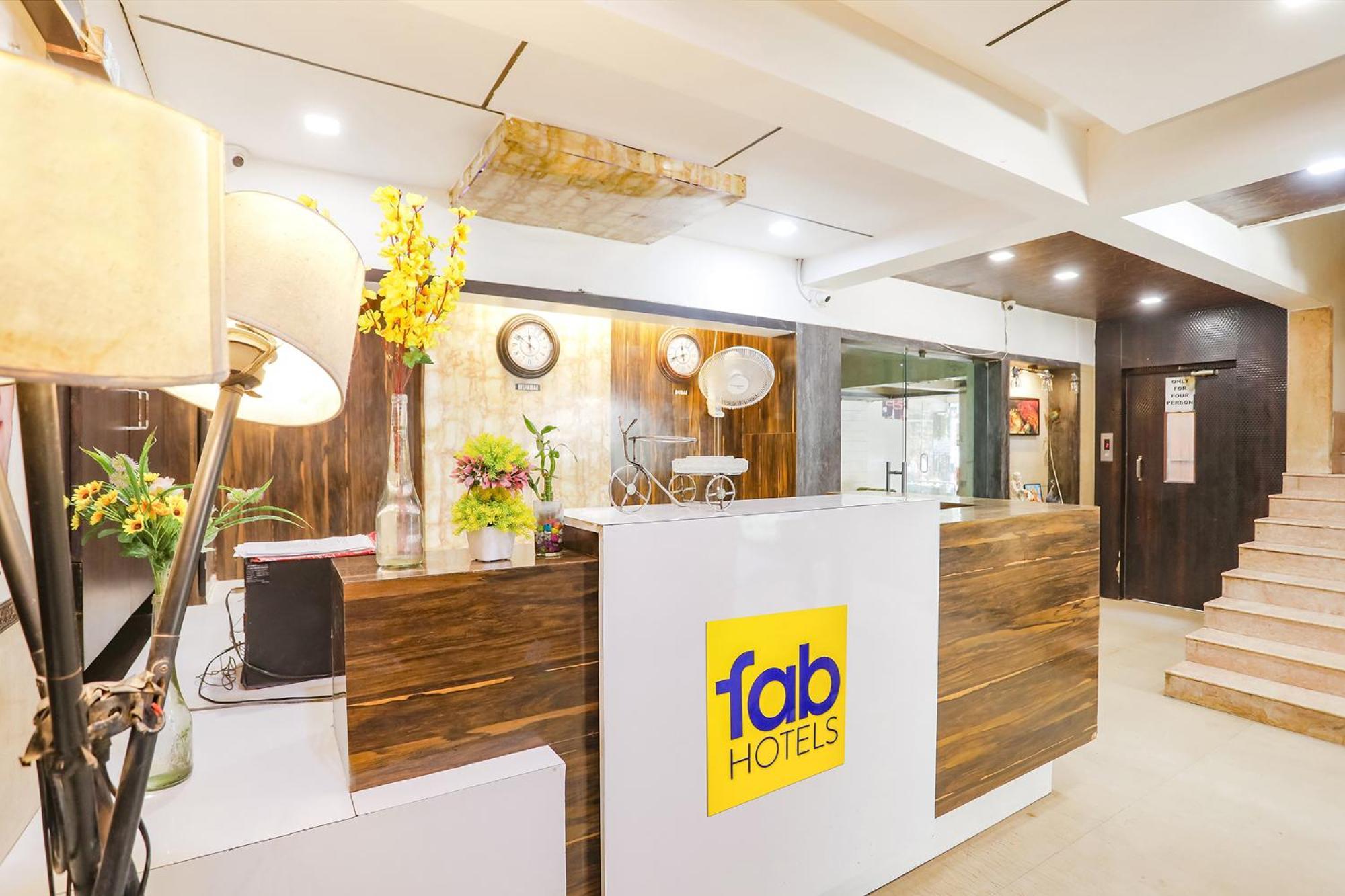 Collection O 37401 Hotel Shirdi Park Inn Esterno foto